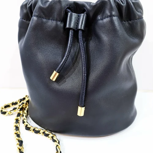 Cartera - Emmy 19 Bucket Bag Medium