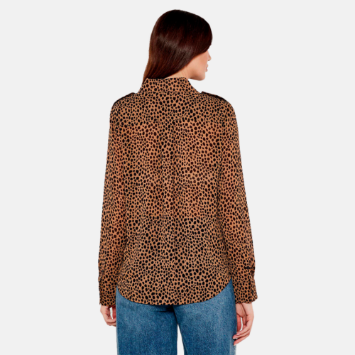 Blusa MK CHEETAH BTN DOWN BLS CAFE - Imagen 3